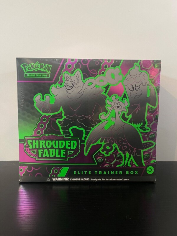 Scarlet and Violet Shrouded Fable Elite Trainer Box
