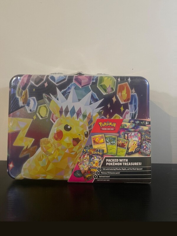 Pikachu Collectors Chest