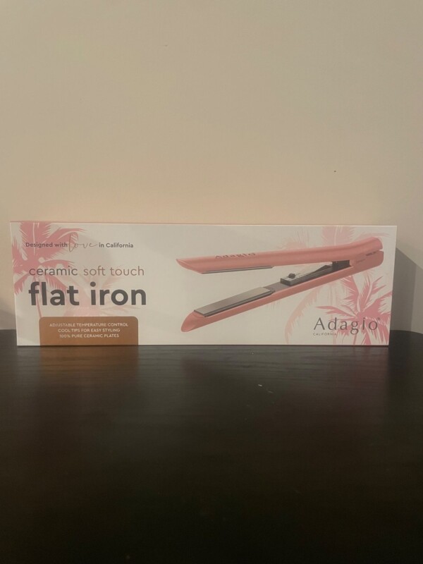 Adagio California Ceramic Soft Touch Flat Iron (Blush Pink)